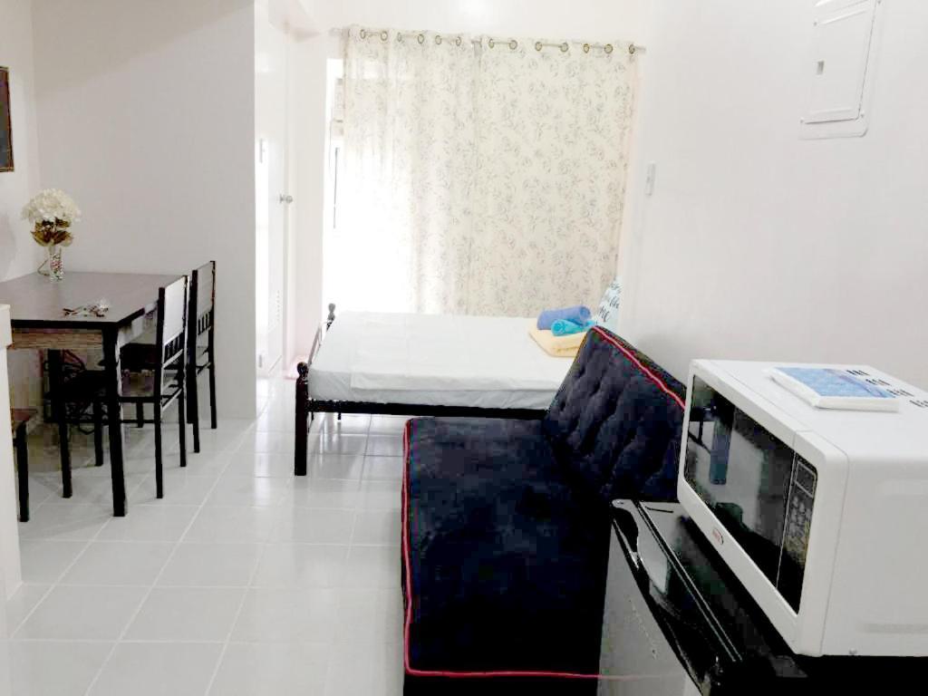 Cityland Tagaytay Taal Lake View City View Free Pool Parking Studios With Balcony Are City View Tagaytay City ภายนอก รูปภาพ