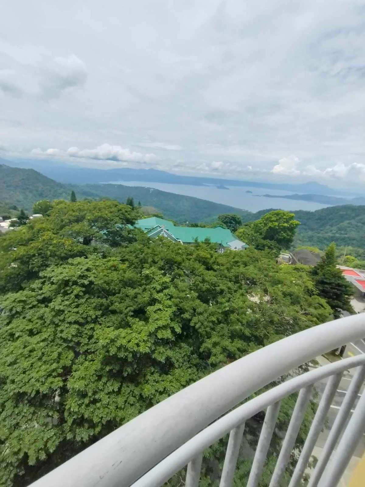 Cityland Tagaytay Taal Lake View City View Free Pool Parking Studios With Balcony Are City View Tagaytay City ภายนอก รูปภาพ