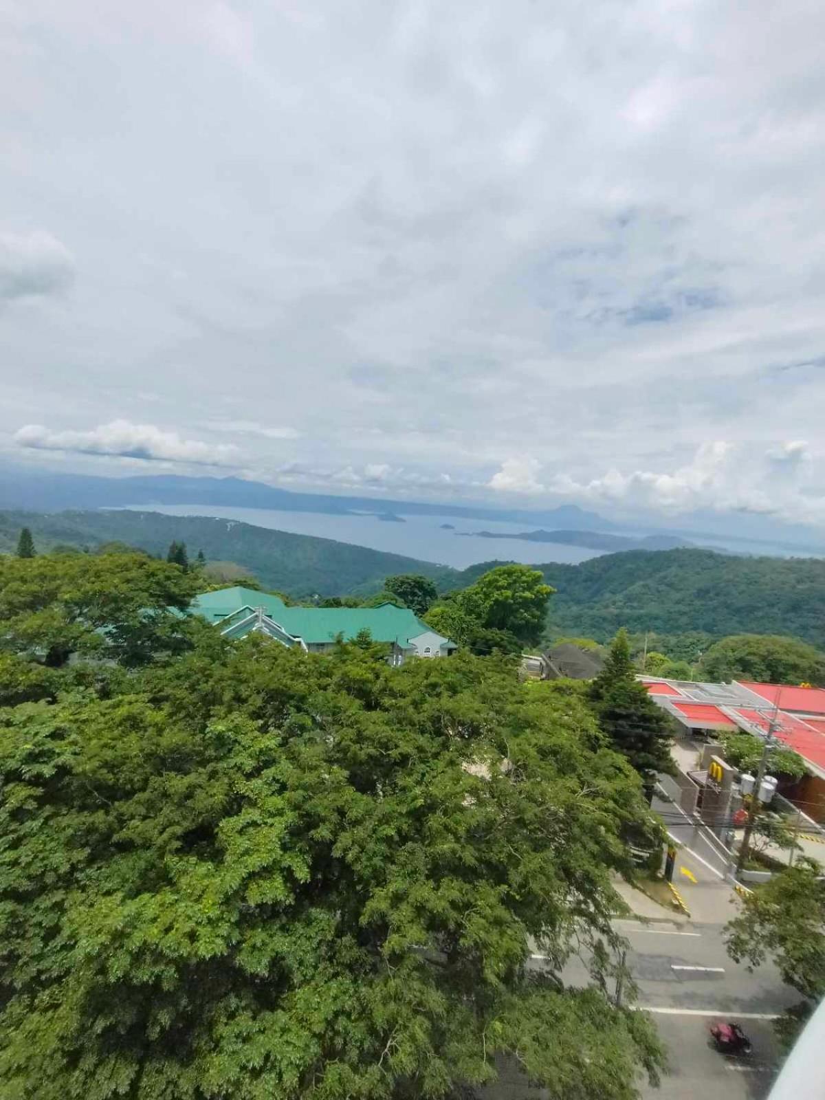 Cityland Tagaytay Taal Lake View City View Free Pool Parking Studios With Balcony Are City View Tagaytay City ภายนอก รูปภาพ
